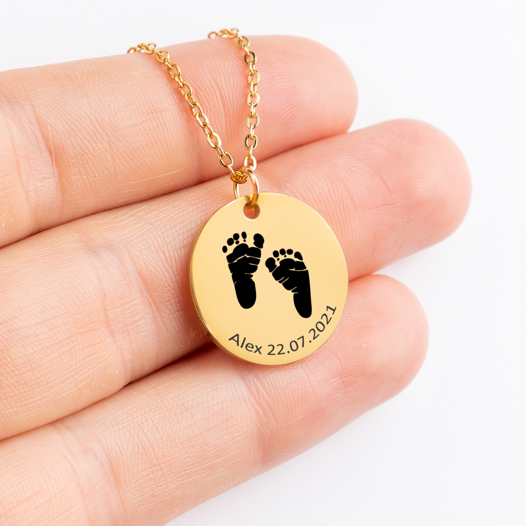Mom necklace with feet deals