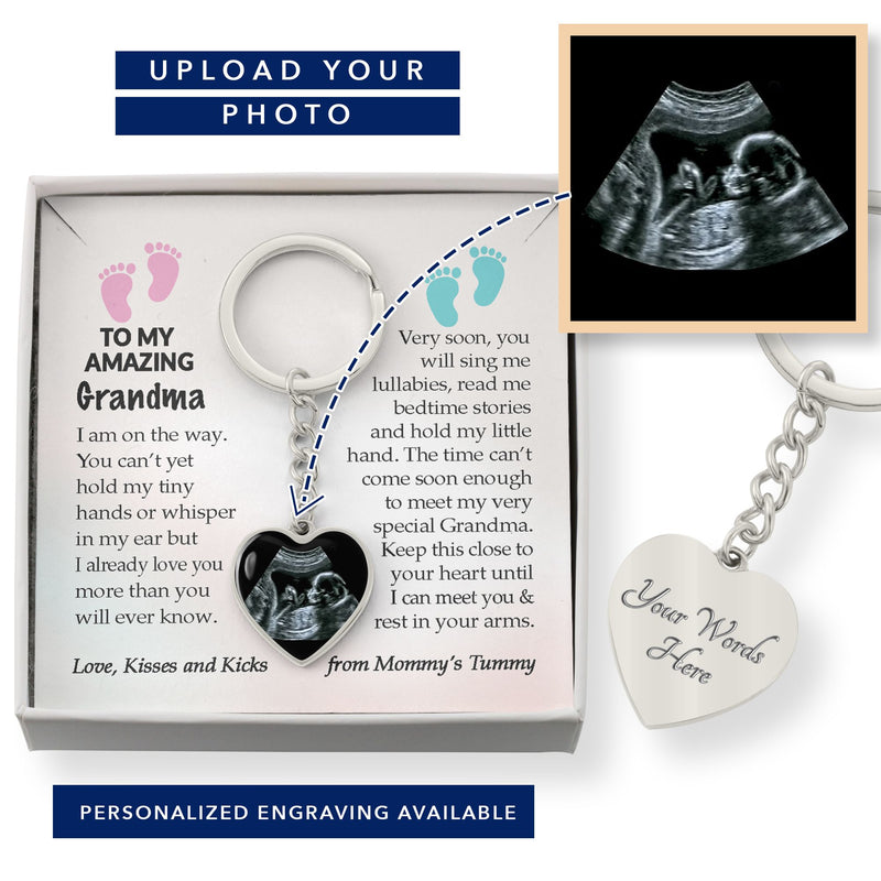 Personalized Grandma To Be Sonogram I am on the way Keychain Gift, New Grandma Gift from Baby Bump, Grandma To Be Baby Announcement, First Time Grandma